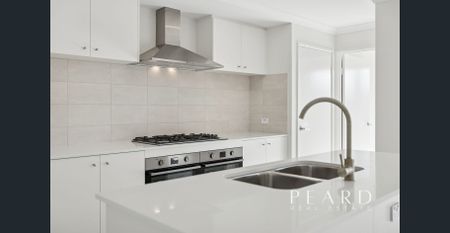 BIG & BRAND NEW!!! - Photo 5