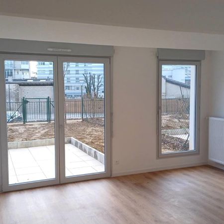 location Appartement T2 DE 47.84m² À REIMS - Photo 4