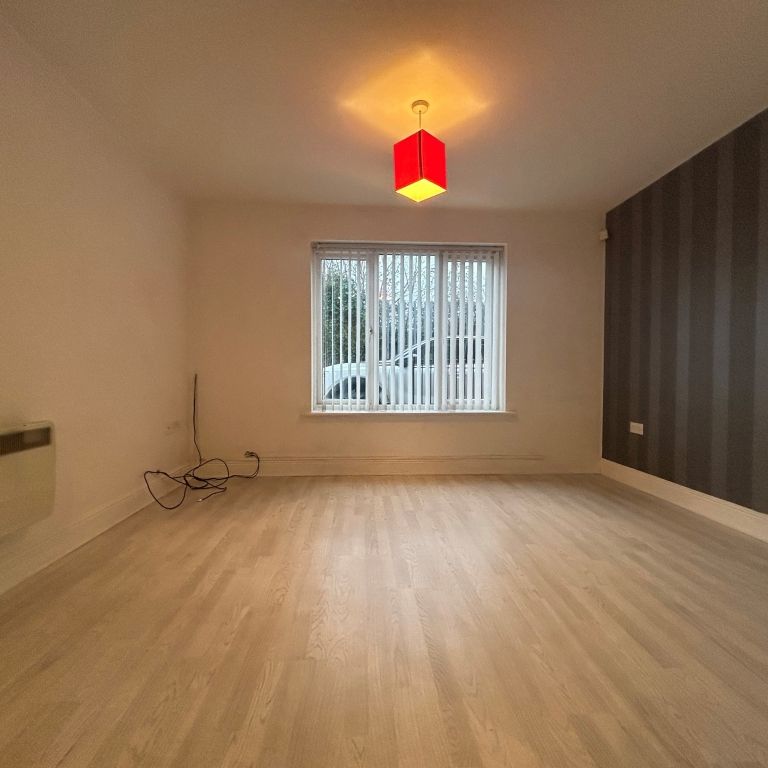 Chapel Gardens, Liverpool, L5 - Photo 1