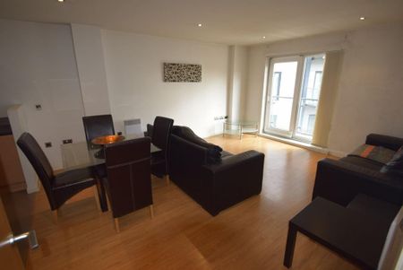 2 bedroom apartment to rent - Photo 2