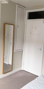 Room in a Shared Flat, Redman House, SE1 - Photo 4