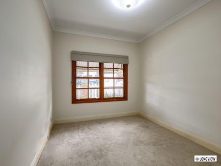 Spacious Low-set 4 Bedroom Home - Photo 3