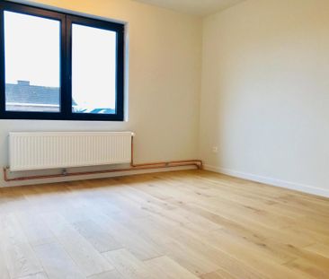 Gerenoveerde 4-slaapkamer woning met grote tuin en garage! - Photo 6