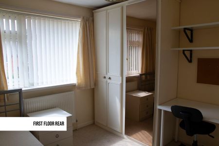 4 Bed Student Accommodation - Photo 4