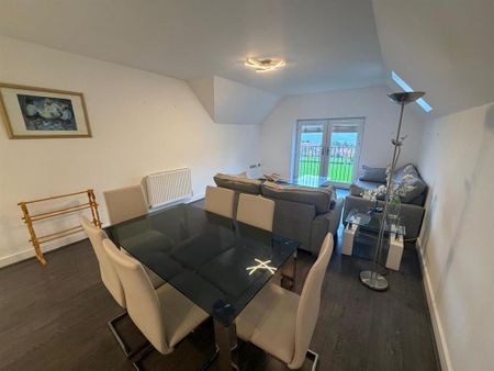 2 bedroom apartment to rent - Photo 3