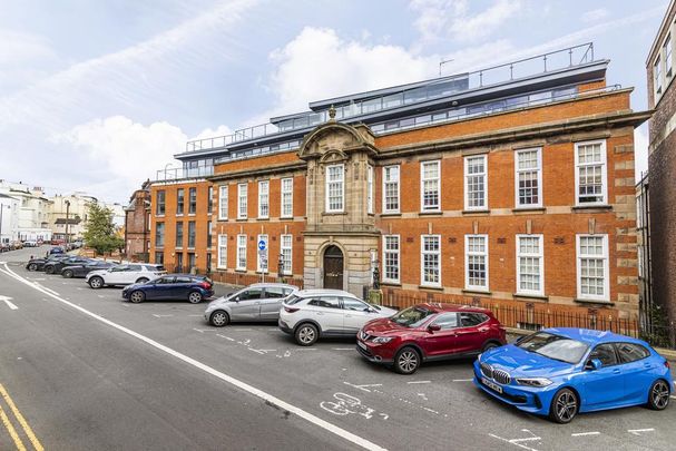 2 bedroom flat to rent - Photo 1