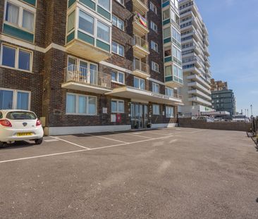 4 Bed Flat, Kings Road, BN1 - Photo 2