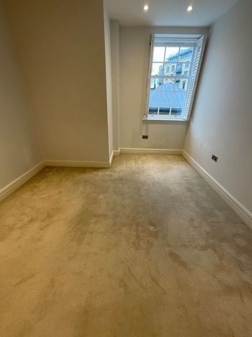 2 Bed Flat, Kew Bridge Road, TW8 - Photo 2