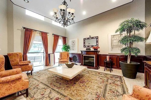 For Lease - 3650 Kaneff Crescent Unit# 3202, Mississauga, Ontario - Photo 1