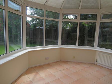 Clayton Way, Leeds - Photo 2