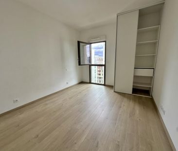 Location Appartement 3 pièces 66m² BORDEAUX 33800 - Photo 2