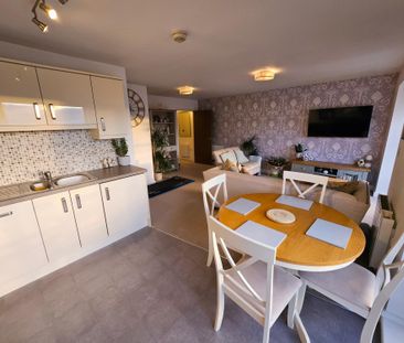 Handbridge Square, Chester - Photo 6