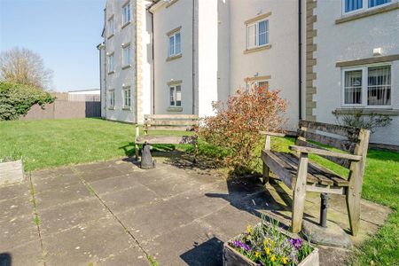 2 bedroom apartment to rent - Photo 5