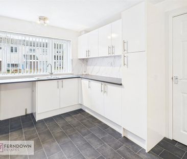 3 bedroom terraced house to rent - Photo 6