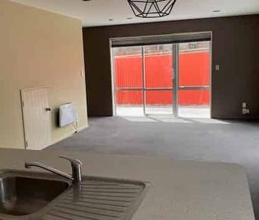 Close to Hagley Park and the Hospital - Photo 5