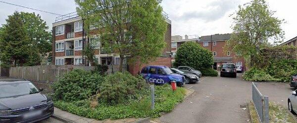 Room in a Shared House, Dingle Gardens, E14 - Photo 1