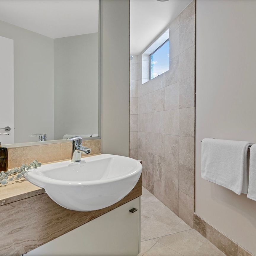 Luxury Waterfront Living! - Photo 1