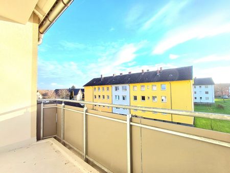 Lichtdurchflutete 3-Zimmer-Wohnung mit Balkon - Photo 4