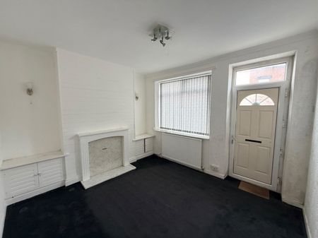 2 bed Terraced - To Let - Photo 4