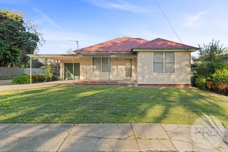 1/29 The Boulevard, Kooringal NSW 2650 - Photo 2