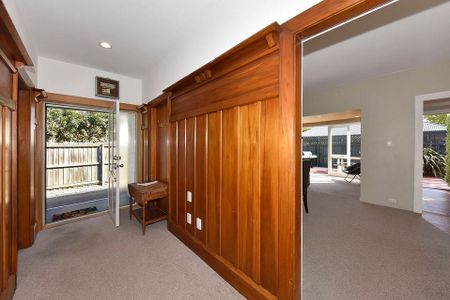 Large Character 2 Bedroom Home - Photo 2