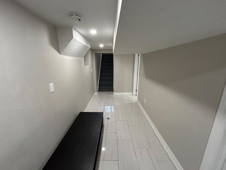 For Lease - 879 Lansdowne Avenue, Toronto, Ontario - Photo 4