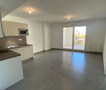 Location Appartement 2 pièces 43m² MONTPELLIER 34070 - Photo 3