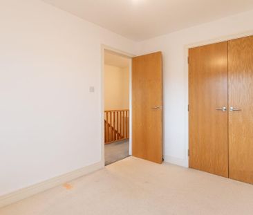 3 bedroom terraced house to rent - Photo 4