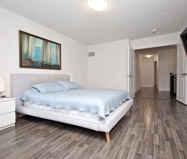 For Lease - 7 Frederick Pearson Street, East Gwillimbury, Ontario - Photo 5