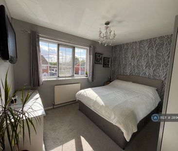 2 bedroom terraced house to rent - Photo 4