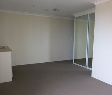 MODERN STUDIO IN TOP LOCATION WITH FREE GAS AND ELECTRICITY - Photo 5