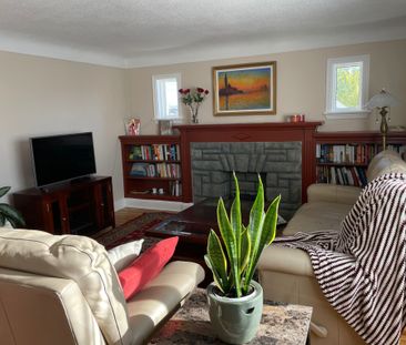 For Lease - 131 Dagmar Avenue Unit# 3, Vanier and Kingsview Park, O... - Photo 5
