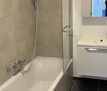 Appartement te huur in Gent voor € 990 met 1 slaapkamer - Foto 4