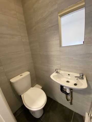 Room in a Shared House, Ampthill Road, L17 - Photo 5