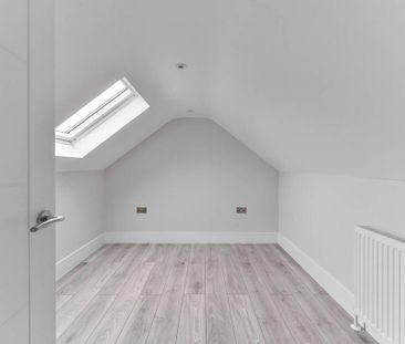 3 bedroom flat to rent - Photo 3