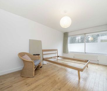 Sandhills Meadow, Shepperton, TW17 - Photo 3