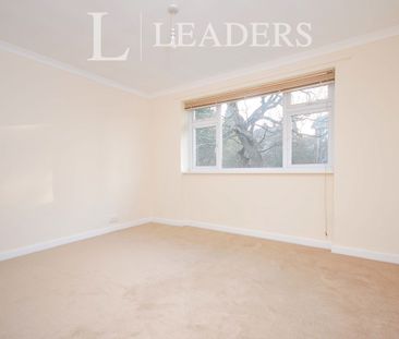 2 bedroom apartment to rent Kingswood Road, Bromley, BR2 - Photo 4