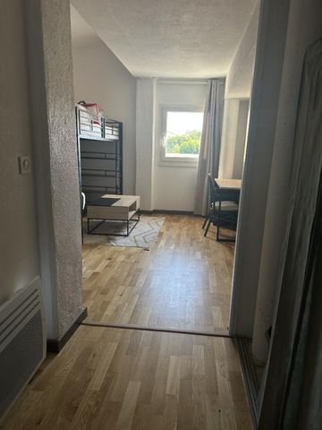 Location Appartement 1 pièce Meublé 24m² AGEN 47000 - Photo 2