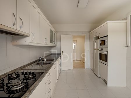 Apartamento T2+1 em Lisboa - Photo 3