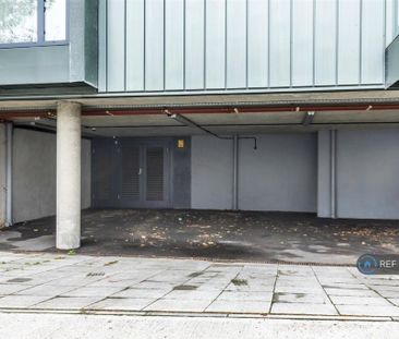 3 bedroom penthouse to rent - Photo 6