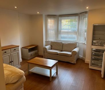 2 Bed Flat, Alexandra Road, RG1 - Photo 1