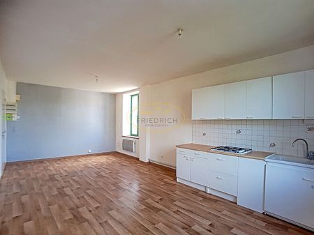Location Appartement 3 pièces 56m² TRONVILLE EN BARROIS 55310 - Photo 2