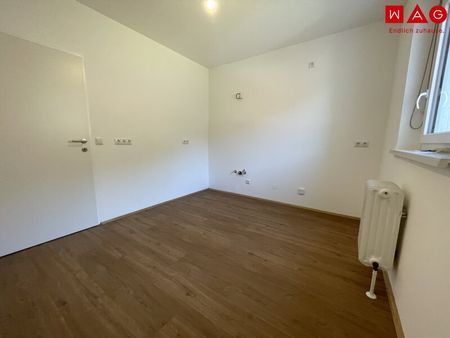 neu sanierte familienfreundliche 3-Zimmer Wohnung mit Loggia! - Photo 2