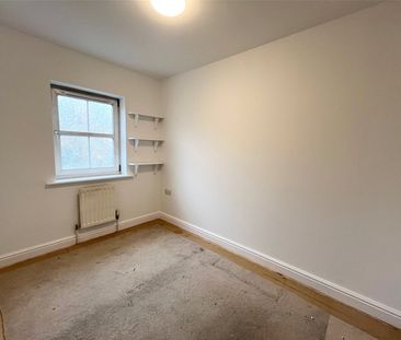 Campbell Fields, Aldershot, Hampshire, GU11 - Photo 2