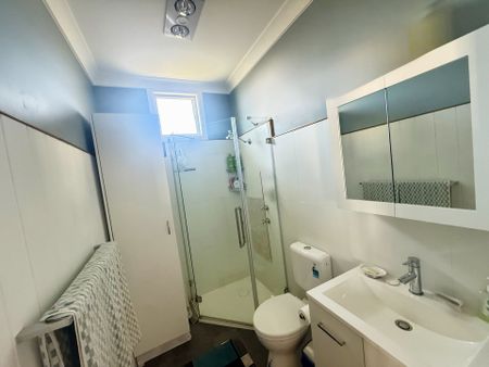 Charming Coastal Retreat At Greenwell Point - Photo 5