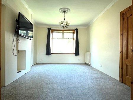 3 bedroom semi-detached house to rent - Photo 2