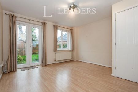 2 bedroom semi-detached house to rent - Photo 5