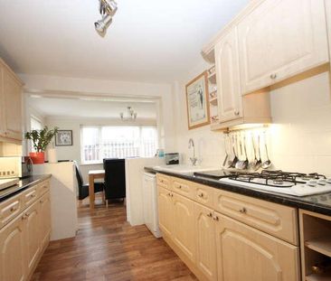 Seamore Avenue, Benfleet, SS7 - Photo 6