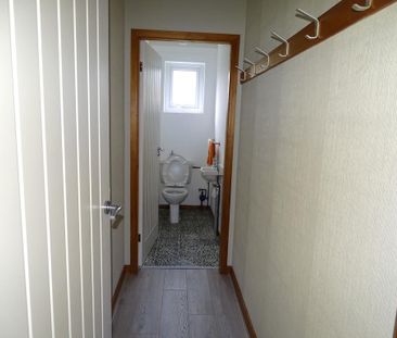 4 bedroom detached house to rent - Photo 5