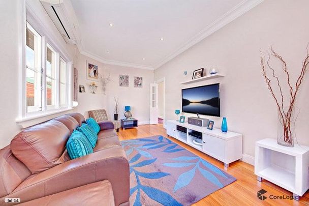 Generous family home ready for lease - Photo 1